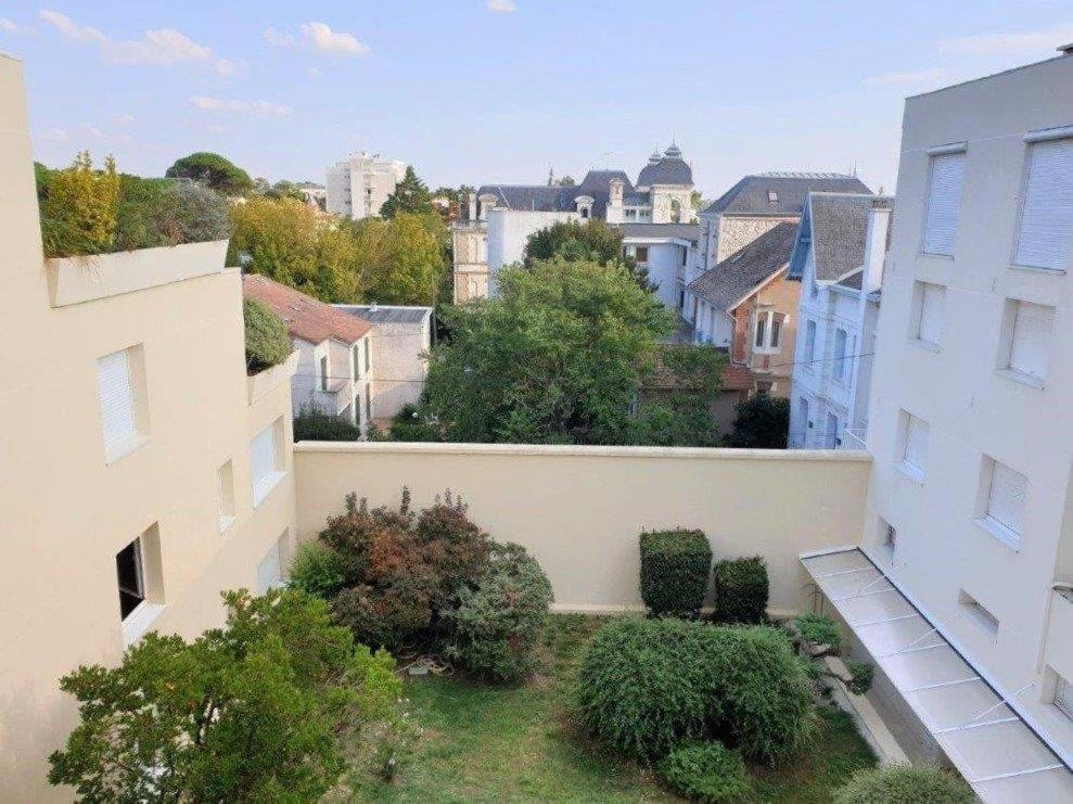 Royan - Studio Lumineux Au Calme - 30M De La Plage - Quartier Du Parc エクステリア 写真