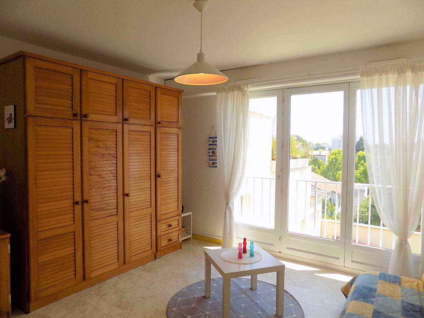Royan - Studio Lumineux Au Calme - 30M De La Plage - Quartier Du Parc エクステリア 写真